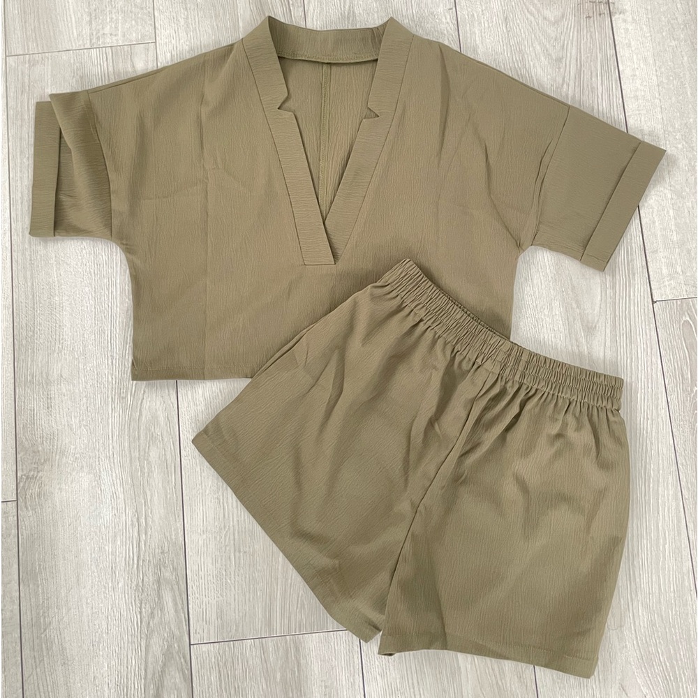 Drop Shoulder Top & Patched Pocket Shorts